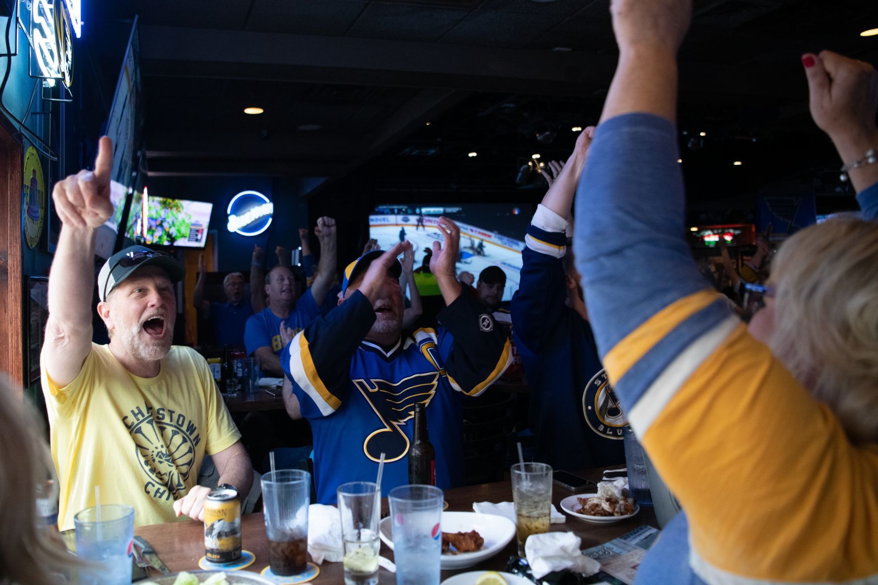 Blues fans watch Game 5 of Western Conference Finals at Syberg's on Dorsett